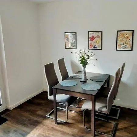 Tiny - - Schnell In Hamburg-luebeck-lueneburg-schwerin-ostsee *